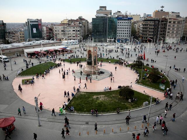 Taksim - İstiklal Caddesi - Galata - Cibali - Fener - Balat - Ayvansaray Turu